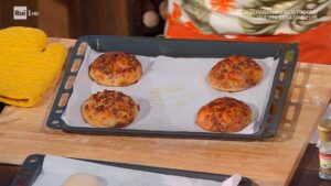 “É sempre mezzogiorno”: bomboloni di pizza di Fulvio Marino