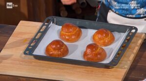 “É sempre mezzogiorno”: brioche col tuppo di Fulvio Marino