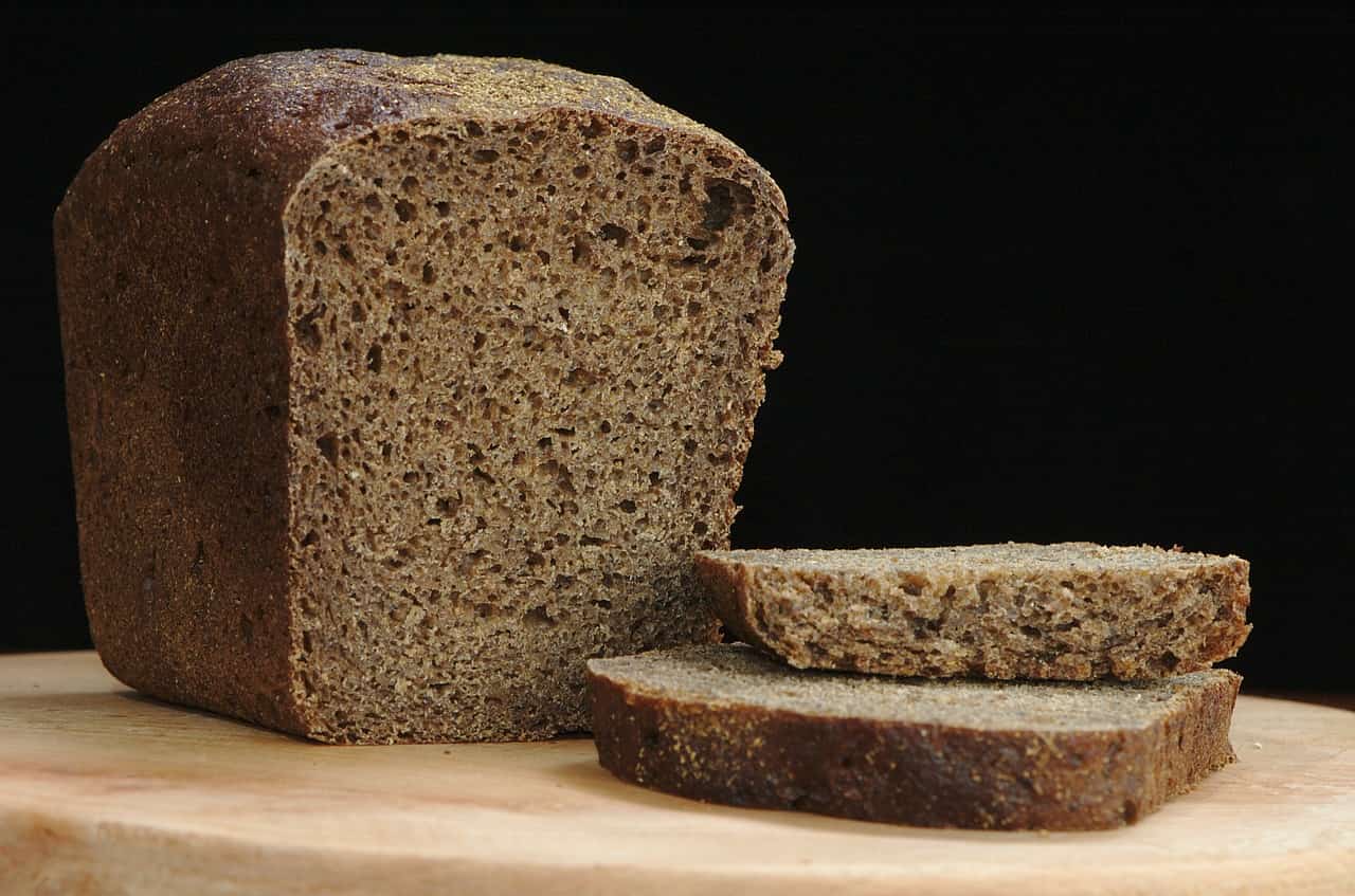 Cosa succede a chi mangia pane di segale per dimagrire, digerire e abbassare l’indice glicemico? Incredibile