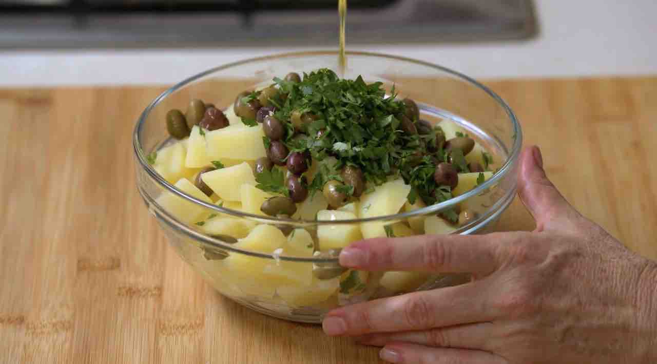 Fatto in casa per voi Insalata di merluzzo patate e olive di Benedetta Rossi BiografiaVIP
