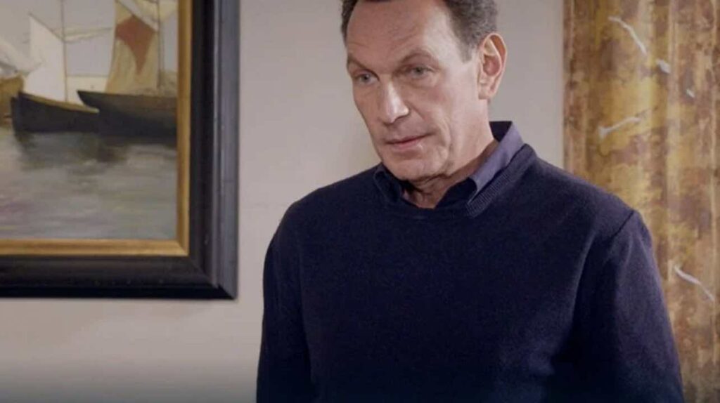 Un Posto al Sole anticipazioni, scontro finale tra Marina e Roberto: chi riuscirà a fermare Alice dal dire la verità su Nunzio?