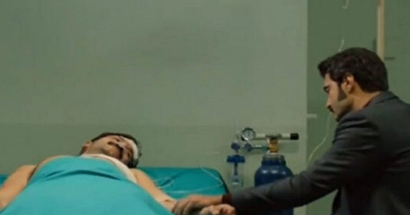 Terra Amara colpo di scena sconvolgente, Demir salva la vita del suo nemico Yilmaz in un Terra Amara colpo di scena sconvolgente, Demir salva la vita del suo nemico Yilmaz in un