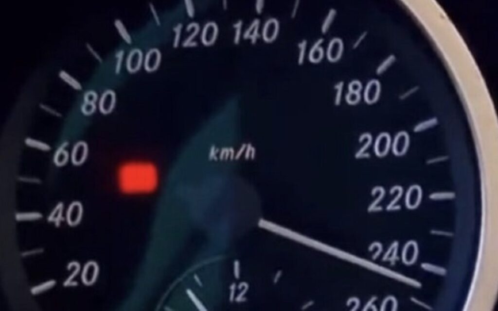 Uomini e Donne, Armando Incarnato al centro delle polemiche: il video a 250km/h