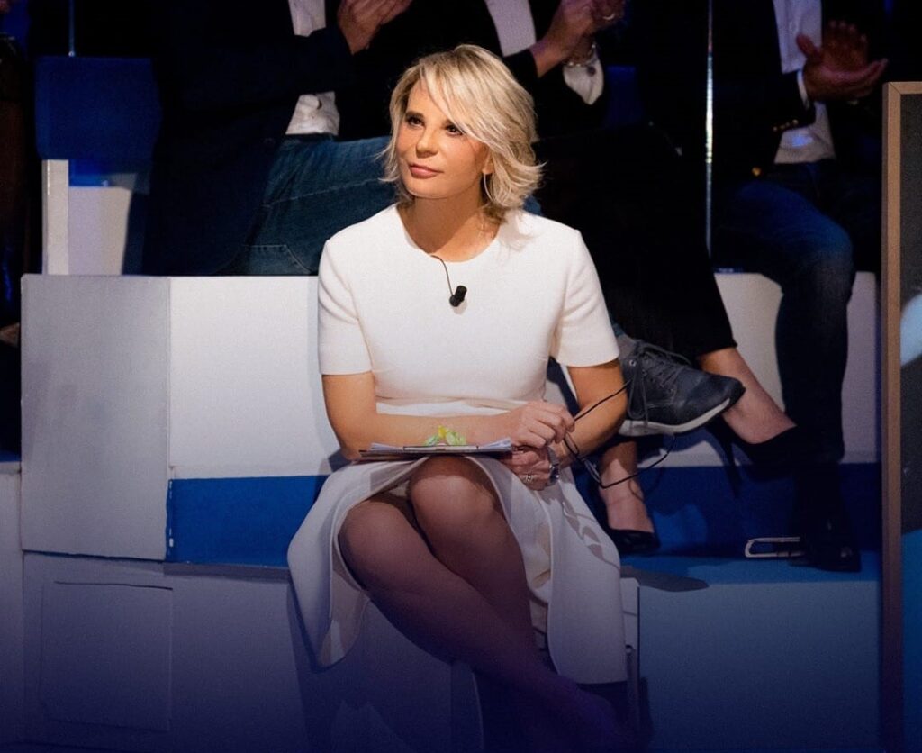 Stasera in TV, oggi sabato 27 Gennaio: Stasera a c’è posta per te – prepara i fazzoletti! Tu cosa guarderai?