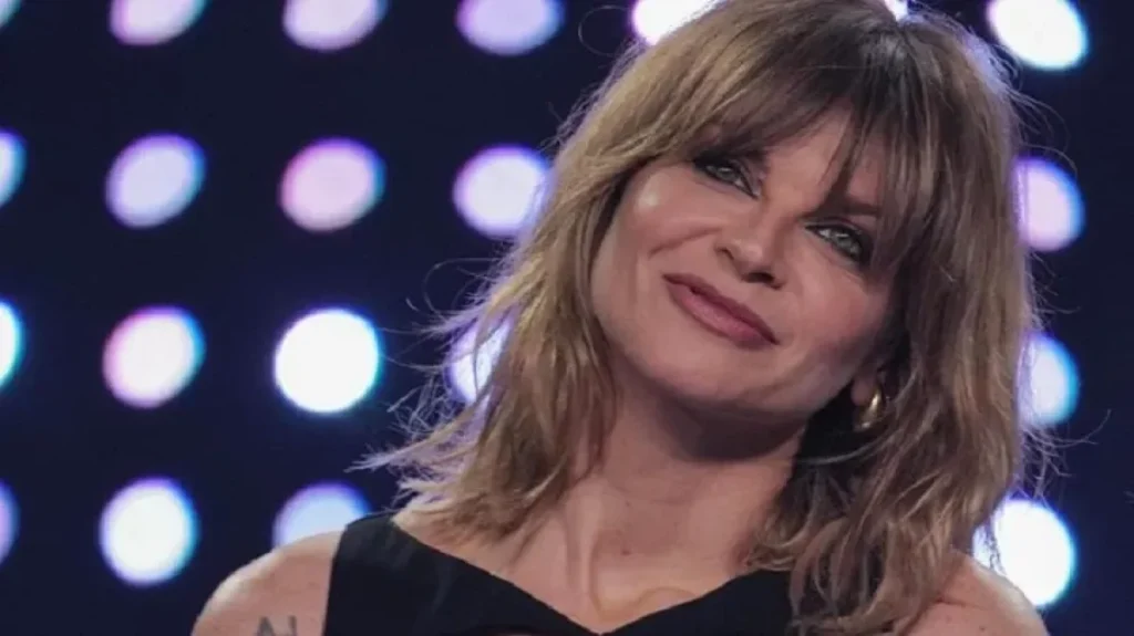 Sanremo 2024, l’abito di Alessandra Amoroso per la seconda serata del Festival: stilista, look, vestito