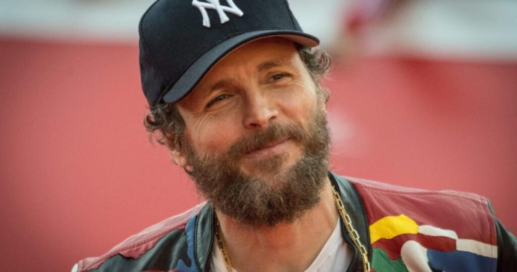 Un mondo a parte: testo della canzone di Jovanotti ospite a Sanremo 2025