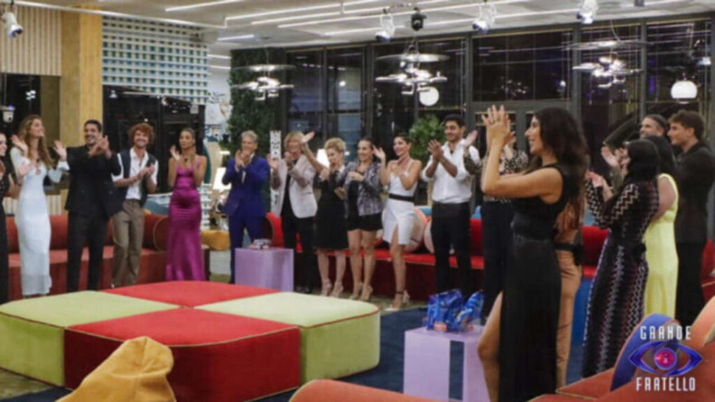 Grande Fratello: Marina La Rosa critica i concorrenti e tifa per Stefania Orlando