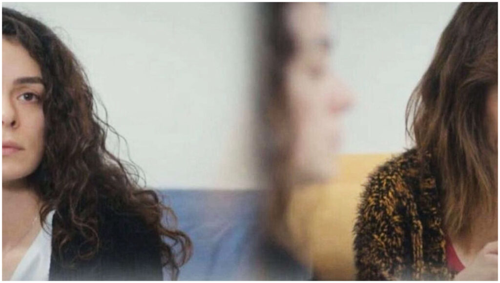 La forza di una donna cambia programmazione il 25 aprile: la soap slitta e si accorcia